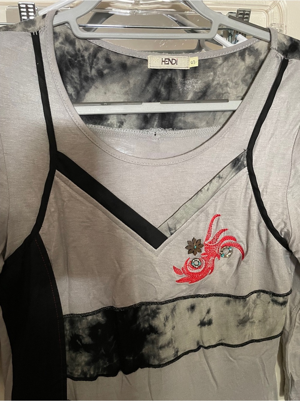 Hendi Graphic Art Y2K Black/Gray/Red Dress embellishments & charms Womens size S
